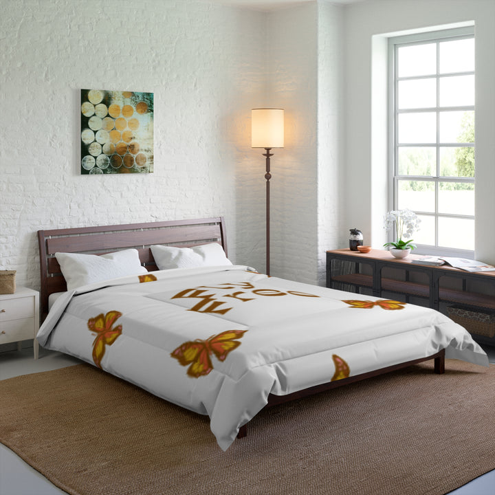 butterfly fly free Comforter