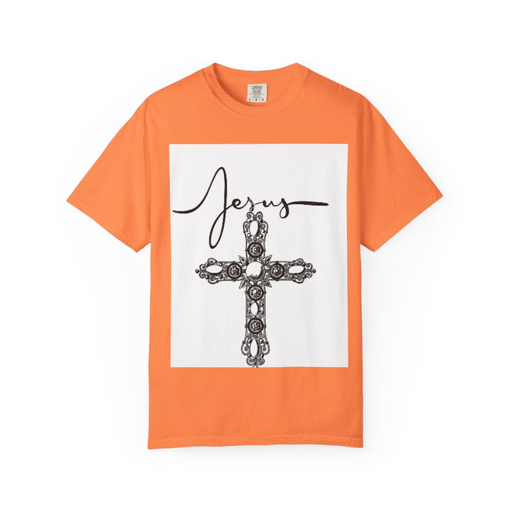 Jesus Cross Graphic T-Shirt | Vintage Style Tee, Religious Apparel, Faith-Based Fashion, Gift for Believers, Christian Heritage