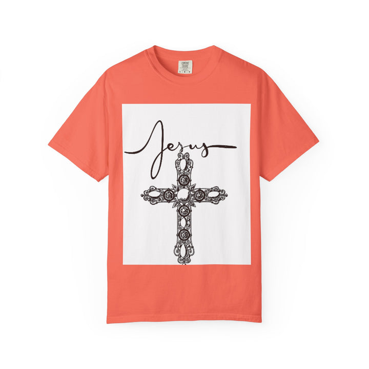 Jesus Cross Graphic T-Shirt | Vintage Style Tee, Religious Apparel, Faith-Based Fashion, Gift for Believers, Christian Heritage