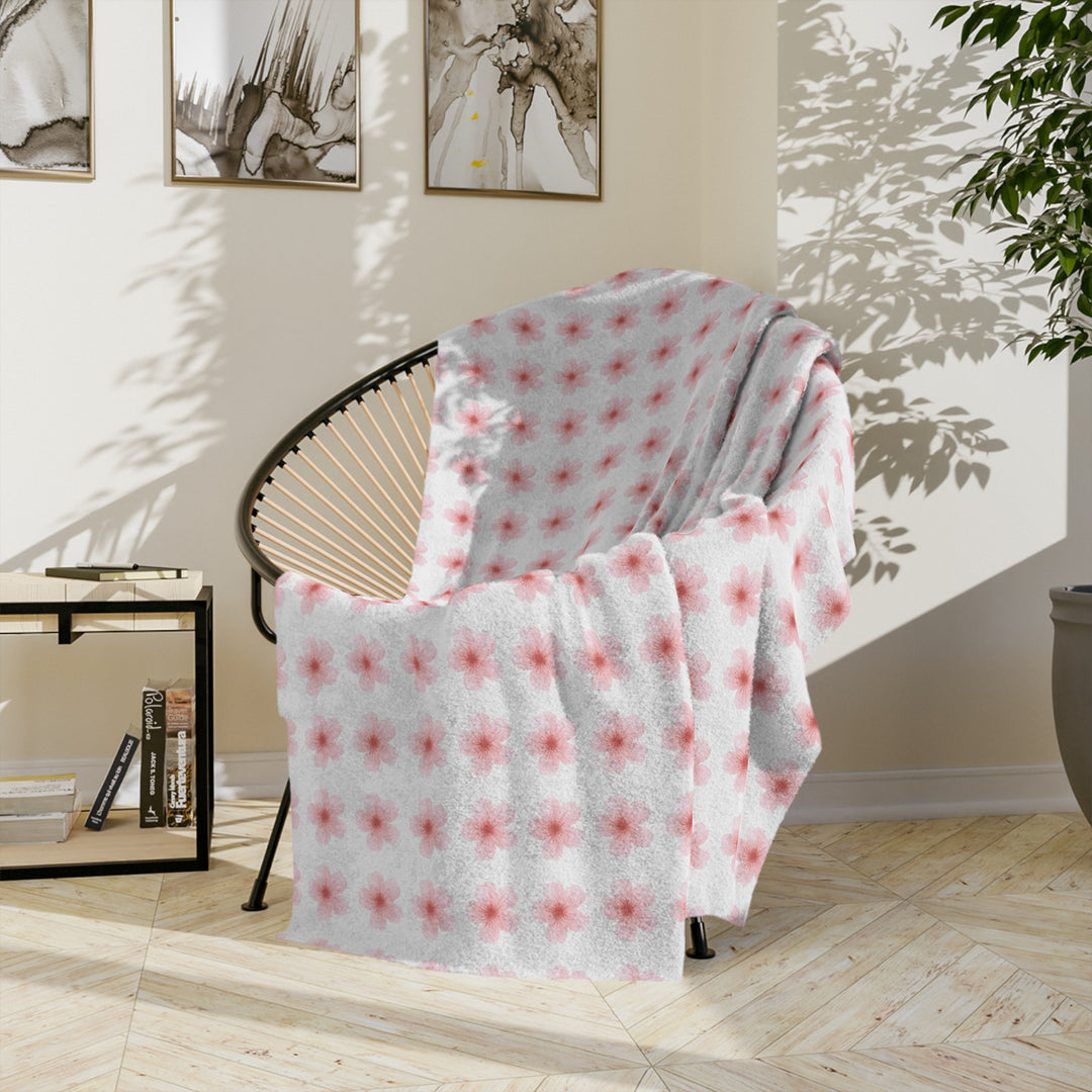 Cozy Velveteen Microfiber Blanket with Floral Design - Perfect for Home Decor and Gift Giving