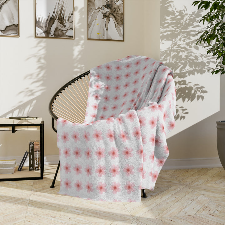 Cozy Velveteen Microfiber Blanket with Floral Design - Perfect for Home Decor and Gift Giving