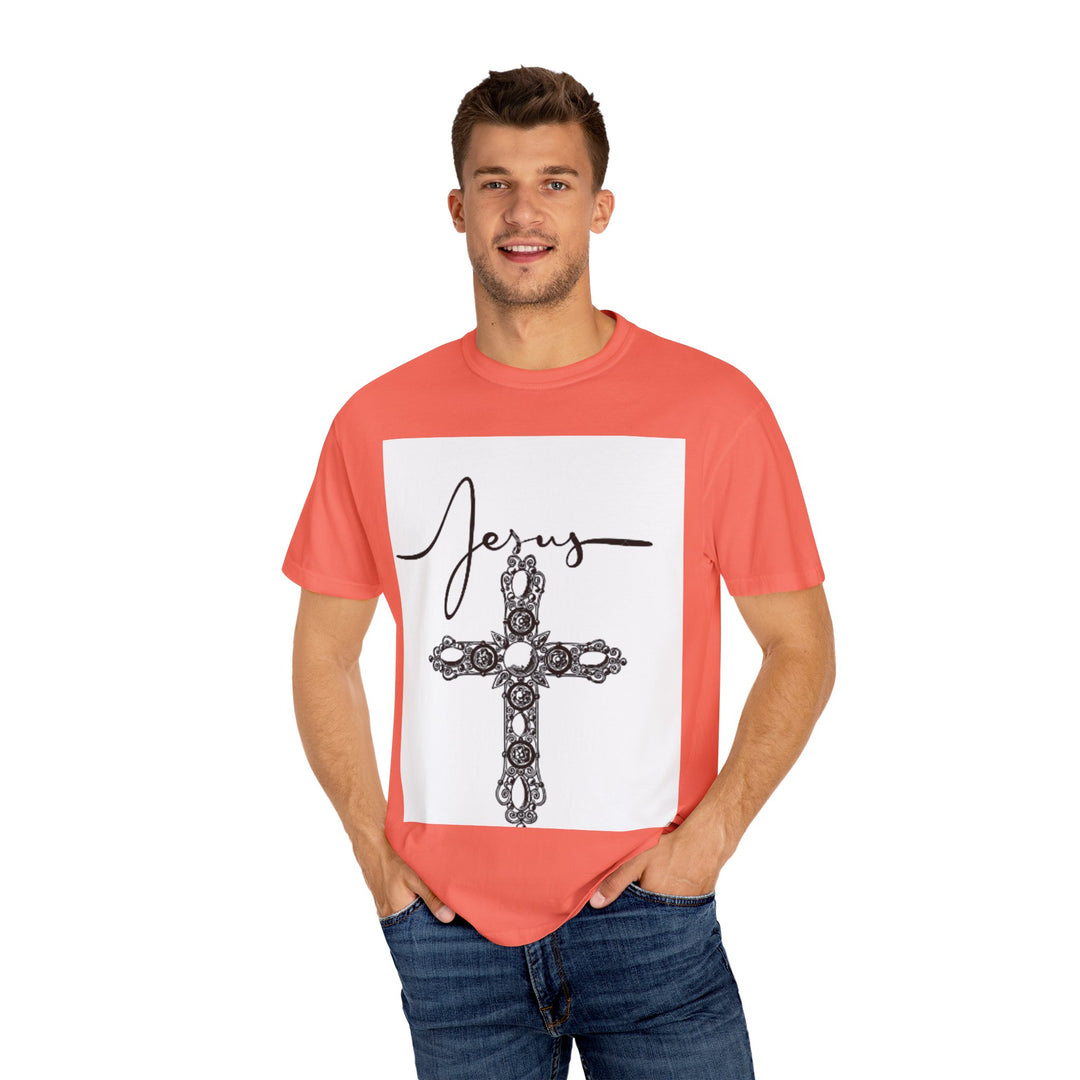Jesus Cross Graphic T-Shirt | Vintage Style Tee, Religious Apparel, Faith-Based Fashion, Gift for Believers, Christian Heritage