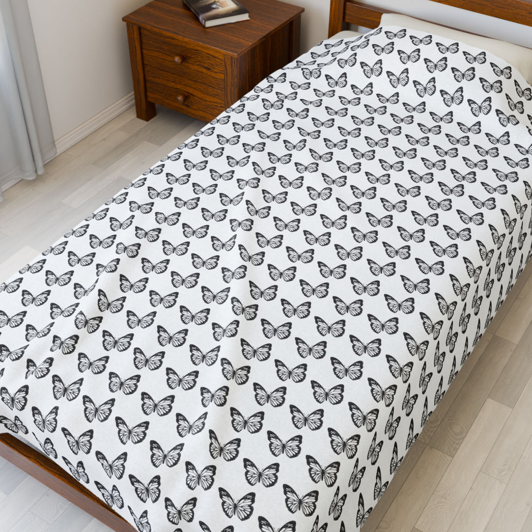 Cozy Velveteen Plush Blanket - Perfect for Home Decor and Gifting