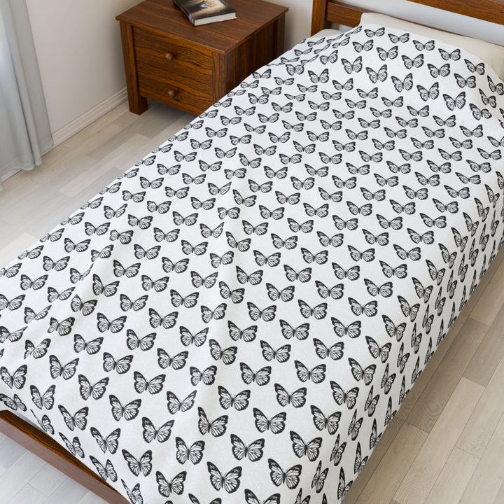 Cozy Velveteen Plush Blanket - Perfect for Home Decor and Gifting