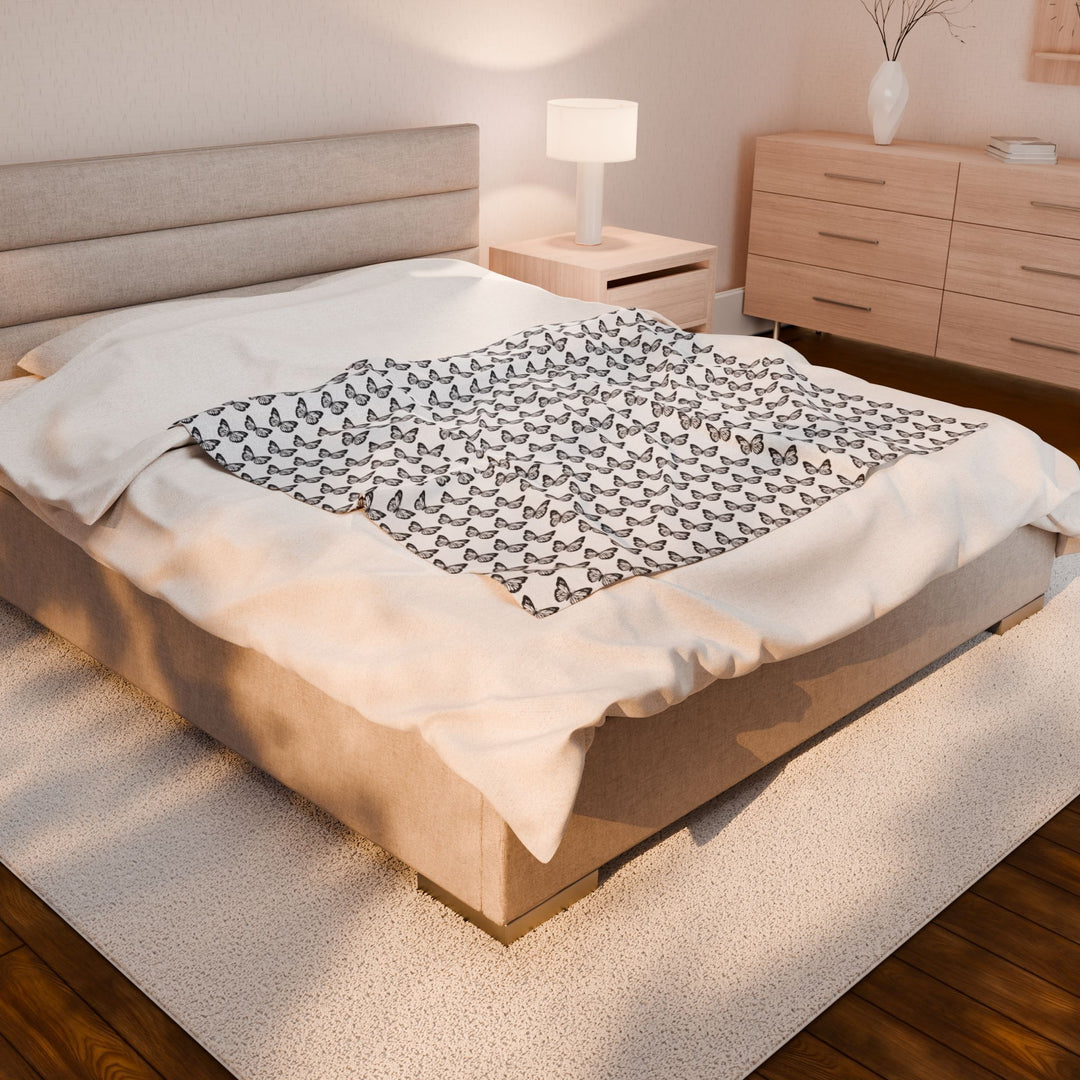Cozy Velveteen Plush Blanket - Perfect for Home Decor and Gifting