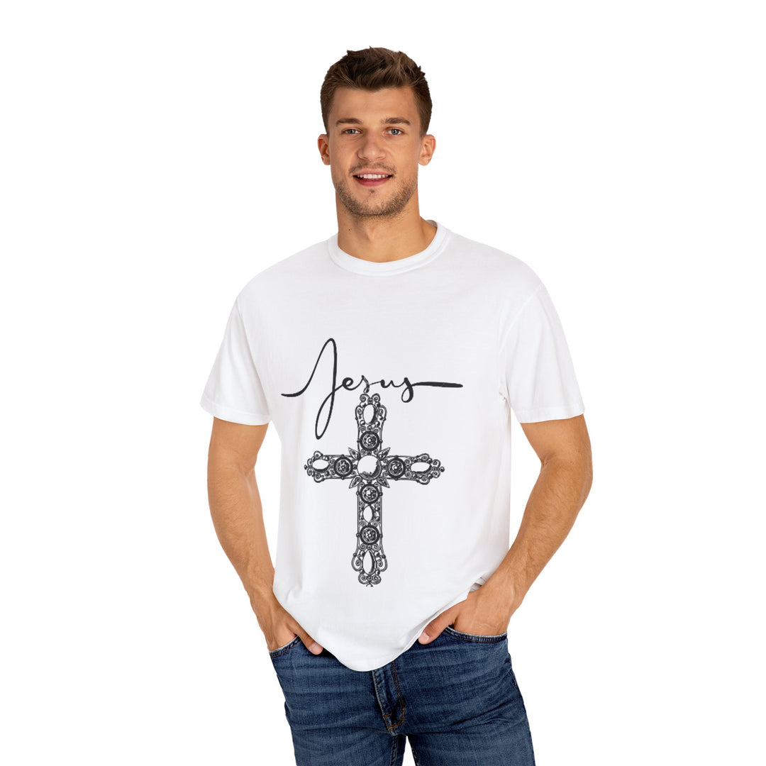 Jesus Cross Graphic T-Shirt | Vintage Style Tee, Religious Apparel, Faith-Based Fashion, Gift for Believers, Christian Heritage