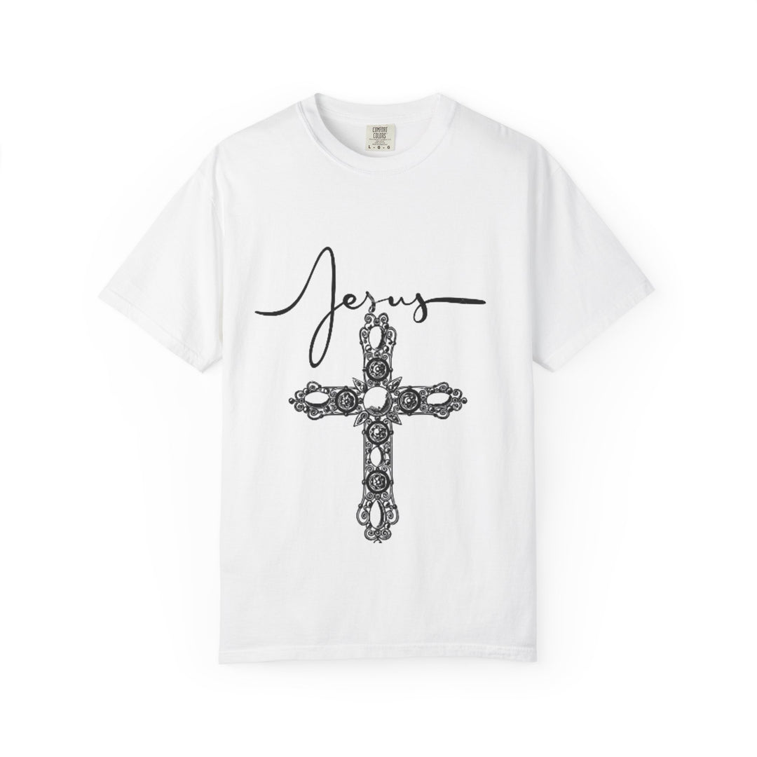 Jesus Cross Graphic T-Shirt | Vintage Style Tee, Religious Apparel, Faith-Based Fashion, Gift for Believers, Christian Heritage