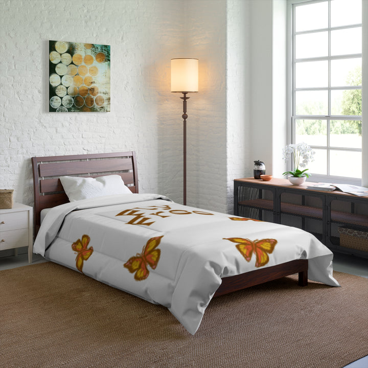 butterfly fly free Comforter
