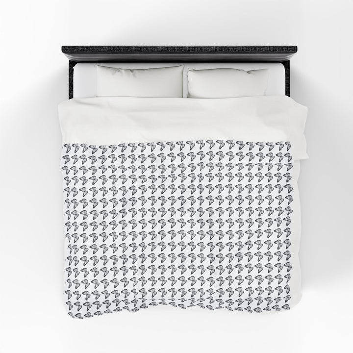 Cozy Velveteen Plush Blanket - Perfect for Home Decor and Gifting